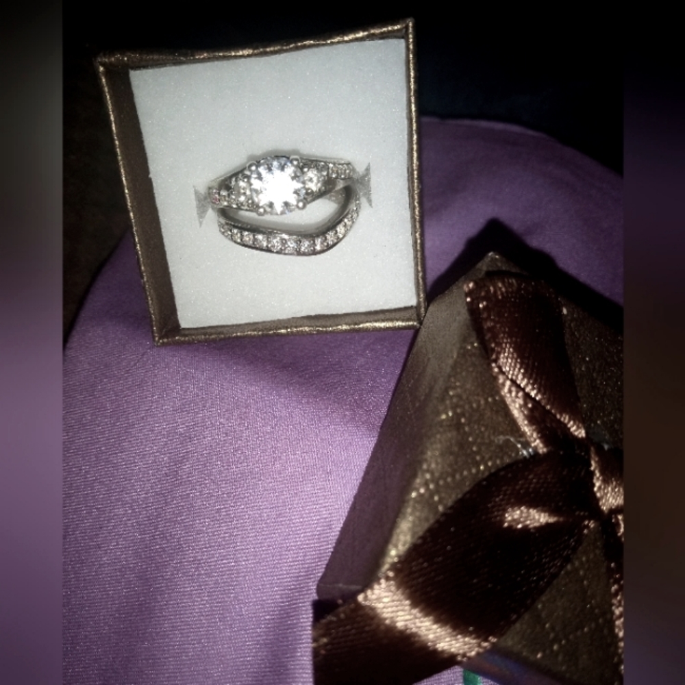 Sterling silver wedding ring set